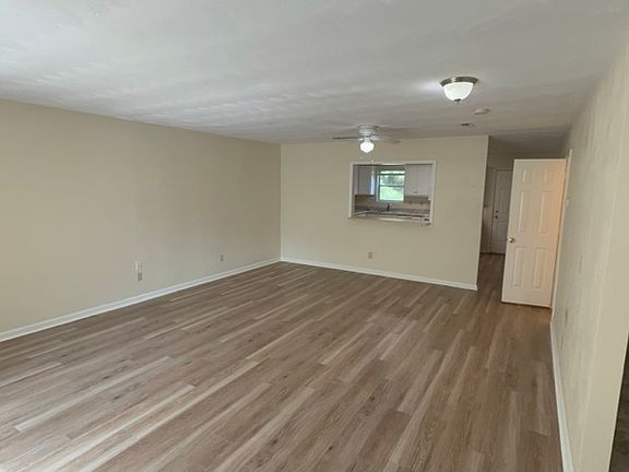 2nd image of 333 Pheasant Run Ct