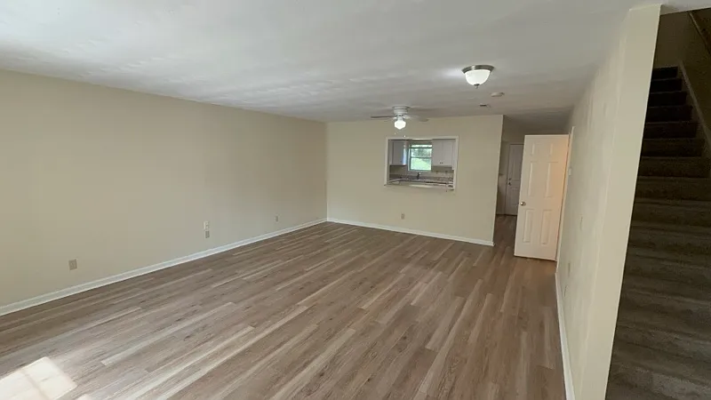 Building Photo - 333 Pheasant Run Ct
