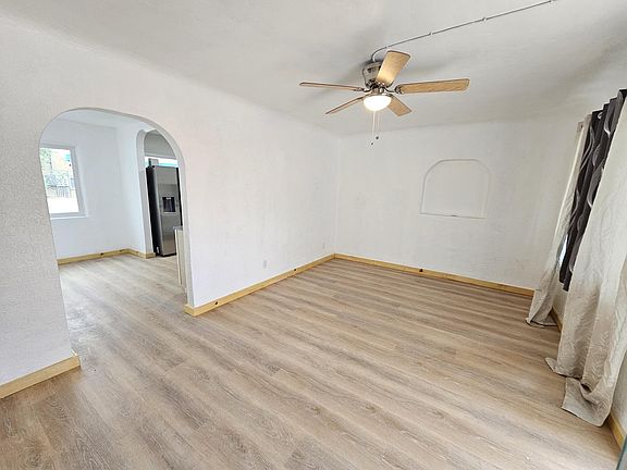5th image of 3428 Ross Ave SE