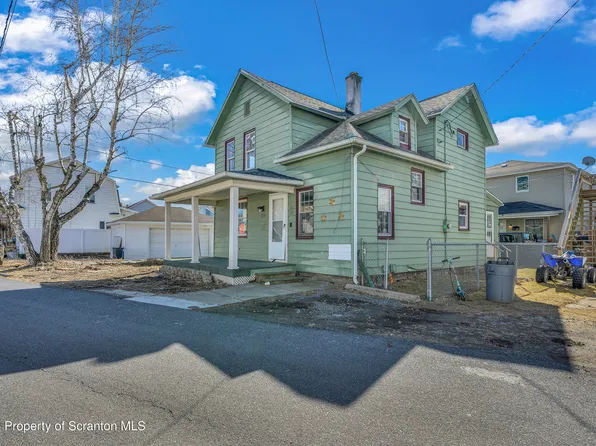 319 Union St, Peckville, PA 18452