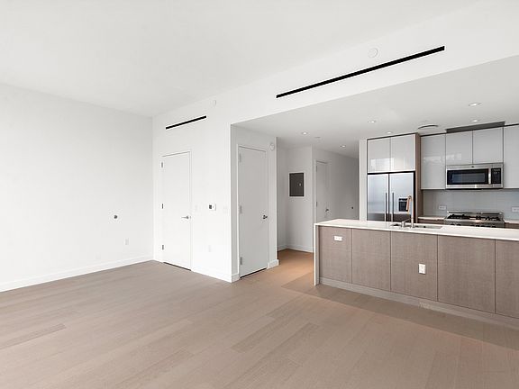 5th image of 242 W 53rd St APT 56B