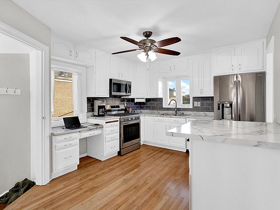5th image of 5413 S Mulligan Ave