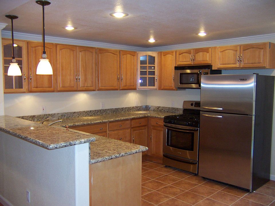 New Kitchen with Appliances