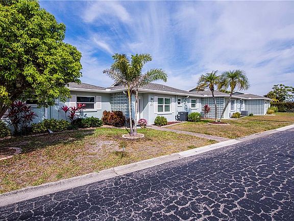 4th image of 1019 Beach Manor Ctr #35