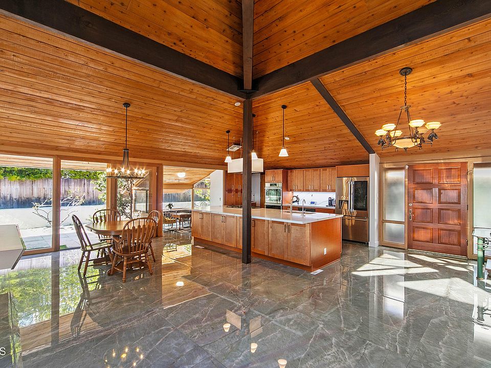 kitchen/dining