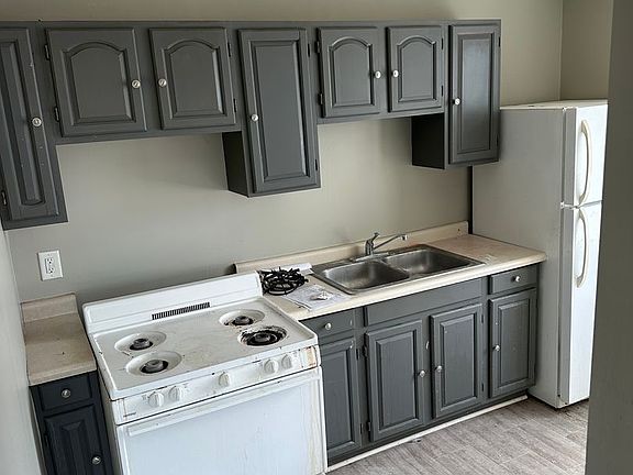 4th image of 356-360 N Main St #7