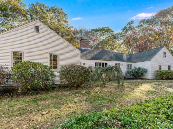 4 Jean Drive, Old Lyme, CT 06371