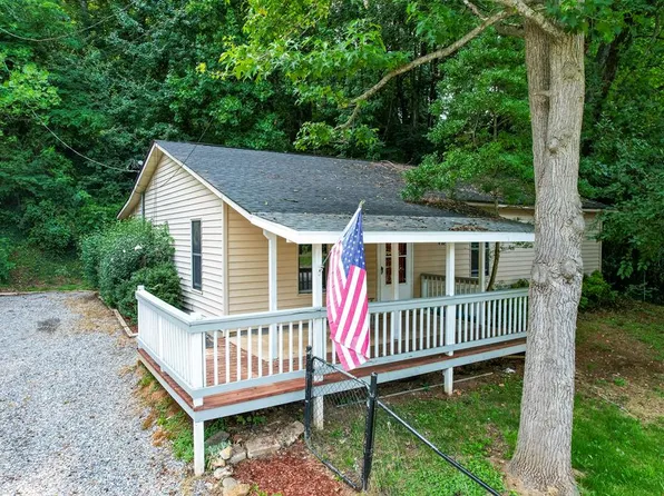 120 Bryson St, Waynesville, NC 28786