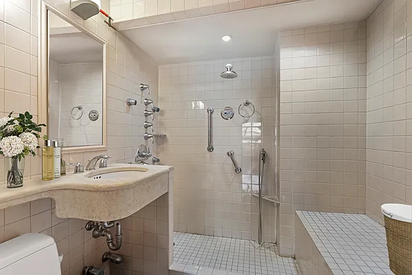 220 East 60th Street #8JK in Lenox Hill, Manhattan | StreetEasy