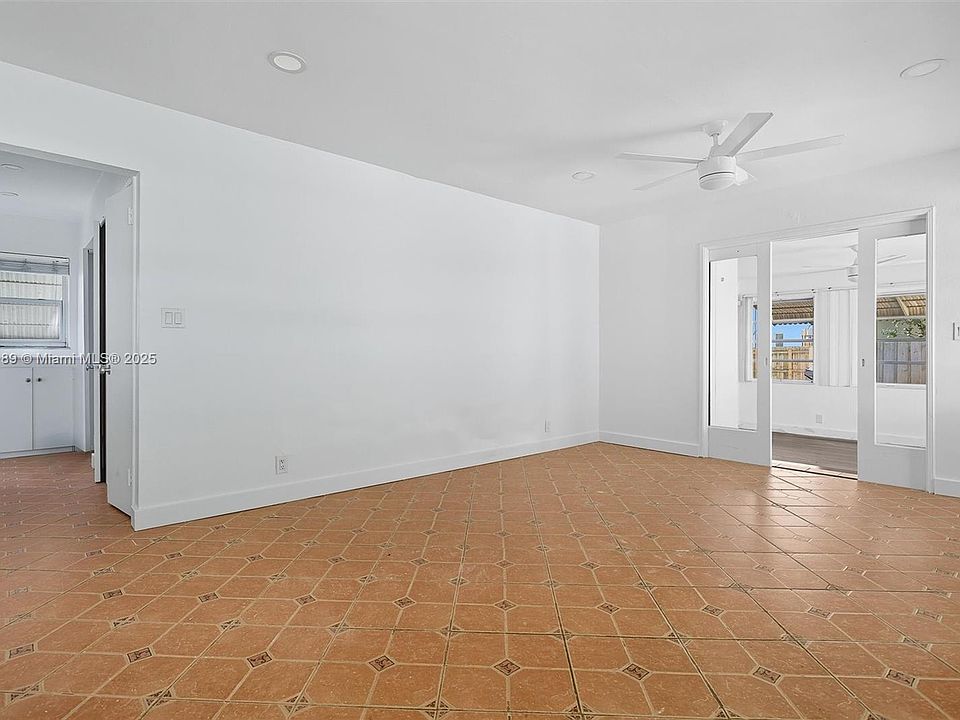 1st image of 1718 Pierce St #2
