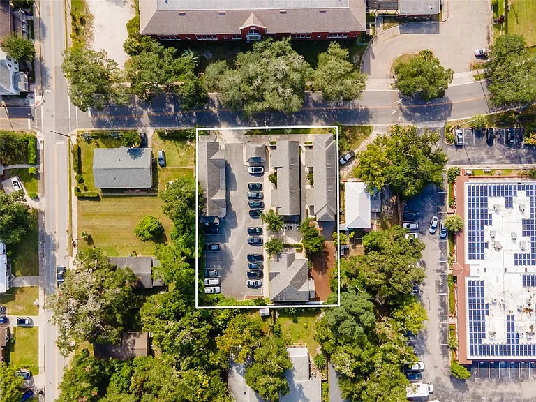 721 NW 10th St #10 — Photo 17