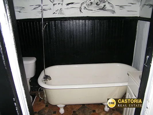 Rented by Francis Castoria LREB | media 3