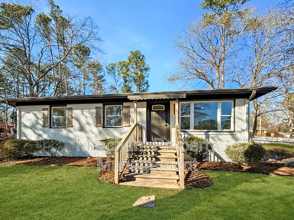 279 Pioneer Pl, Spartanburg, SC 29301