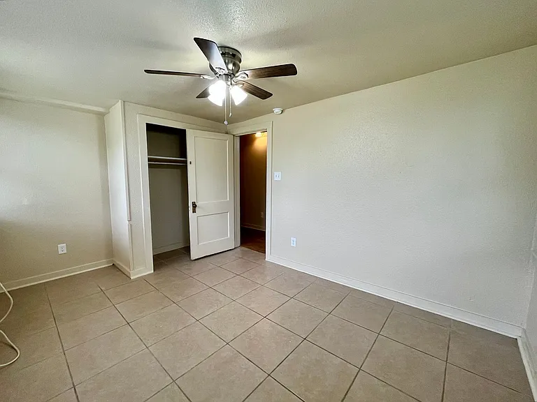 301 Amarillo St — Photo 9