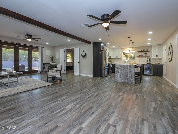 5th image of 3501 N Camino Esplanade