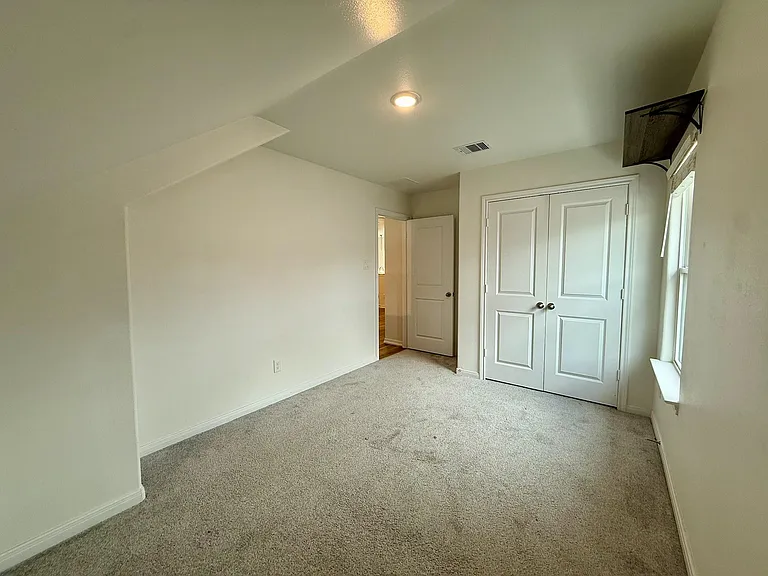 11707 Eclipse Dr — Photo 30