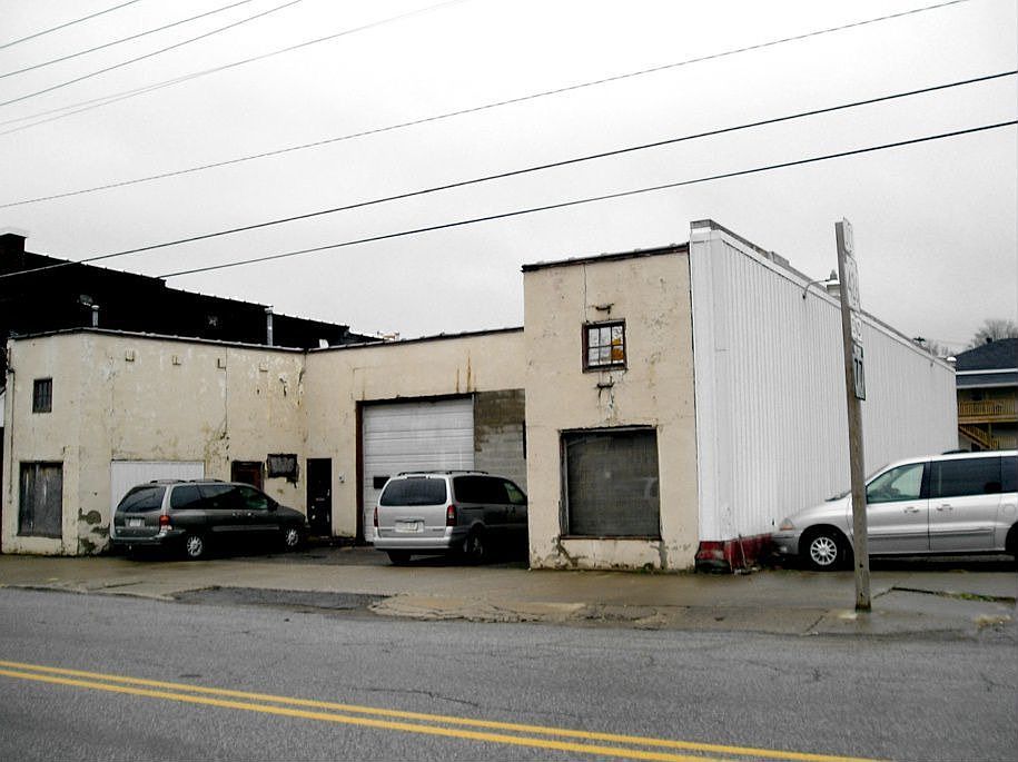 Over 4,600 sq ft