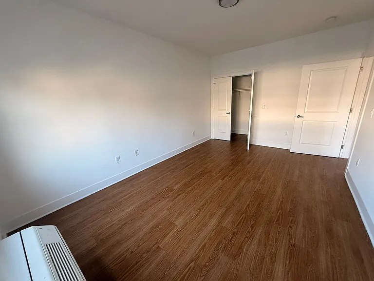 421 Bergen Ave #311E — Photo 7