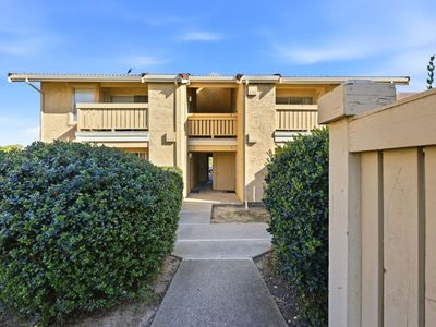 7 Las Moradas Cir, San Pablo, CA, 94806