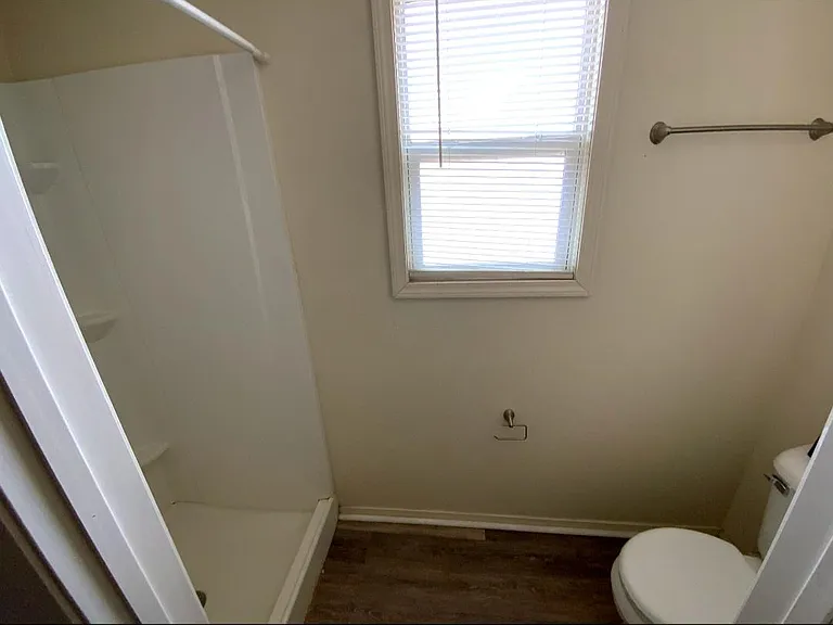 1021 W 14th Ln #A — Photo 11