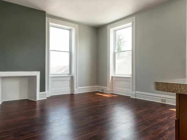 63 E Main St #B, Middletown, PA 17057