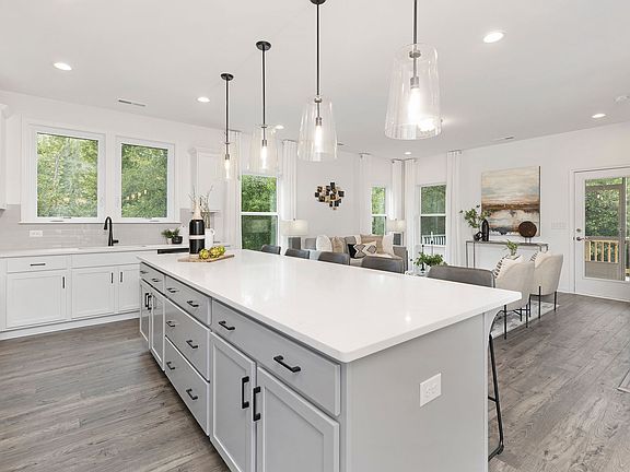 7th image of this home