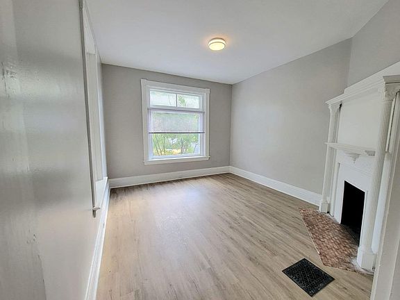 5th image of 1502 Lincoln Ave
