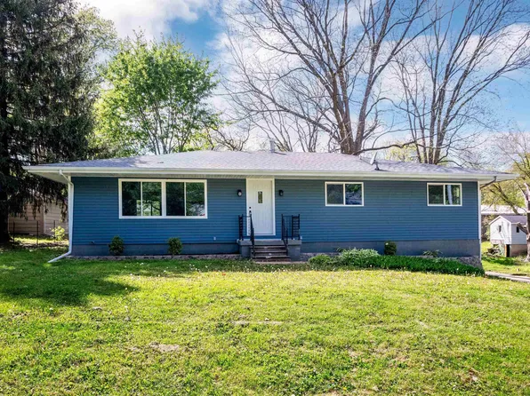 203 Eaton Ave, Bartonville, IL 61607