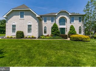 8 Summerknoll Cir, Newark, DE 19711