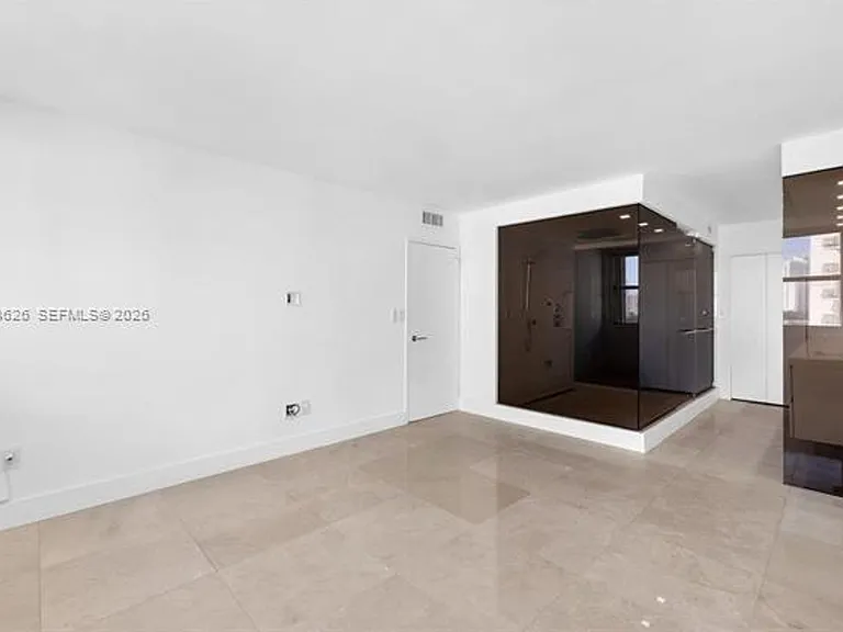 1420 Brickell Bay Dr #CU-1001A — Photo 28