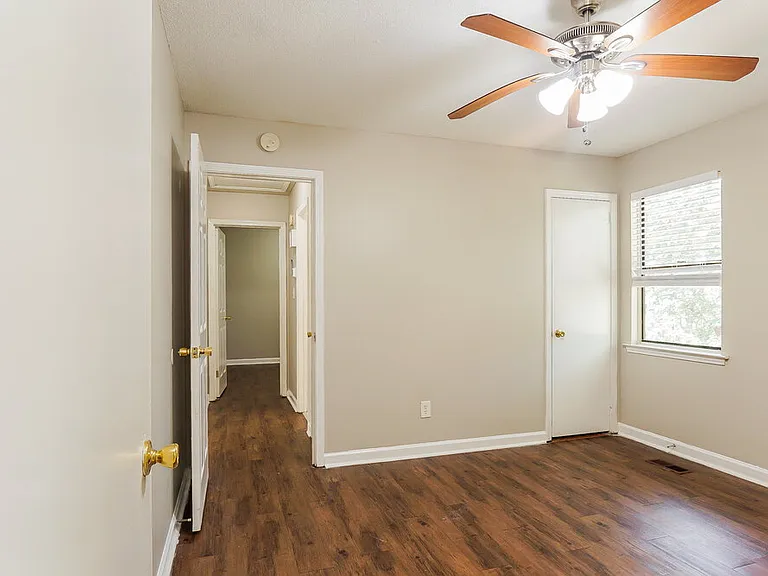 20 Moonglow Dr — Photo 12
