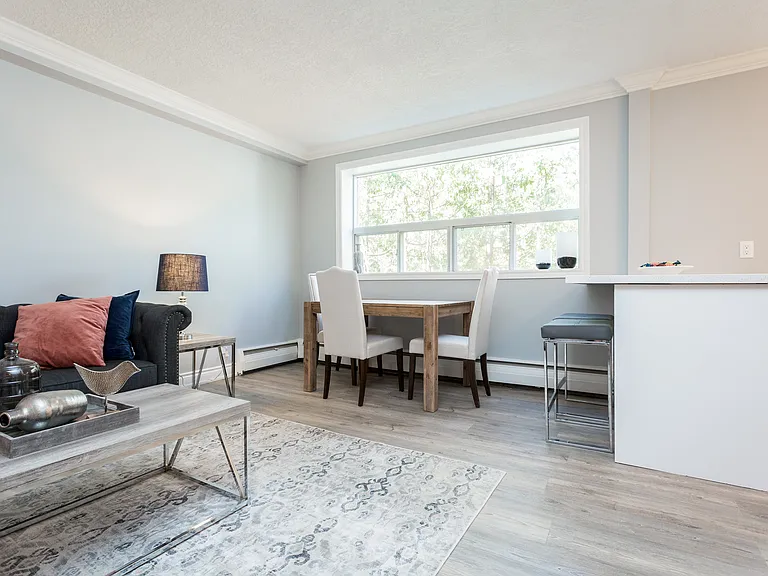 89 York Rd #1 — Photo 6