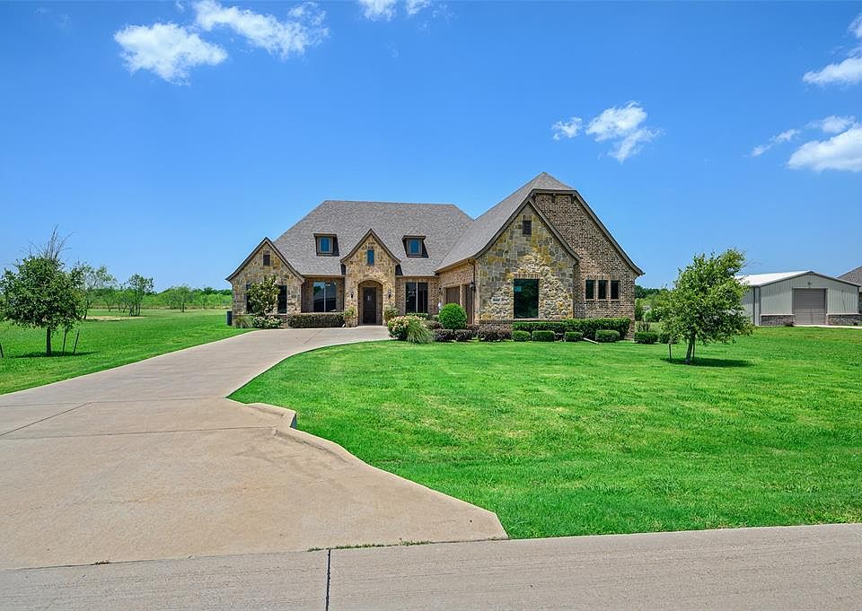 1st image of 5042 White Pine Dr