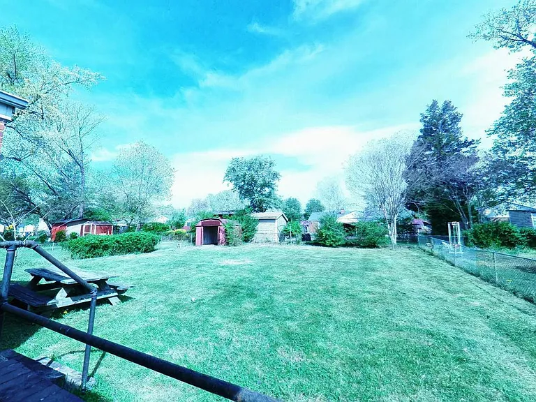 2420 Griffen St — Photo 3