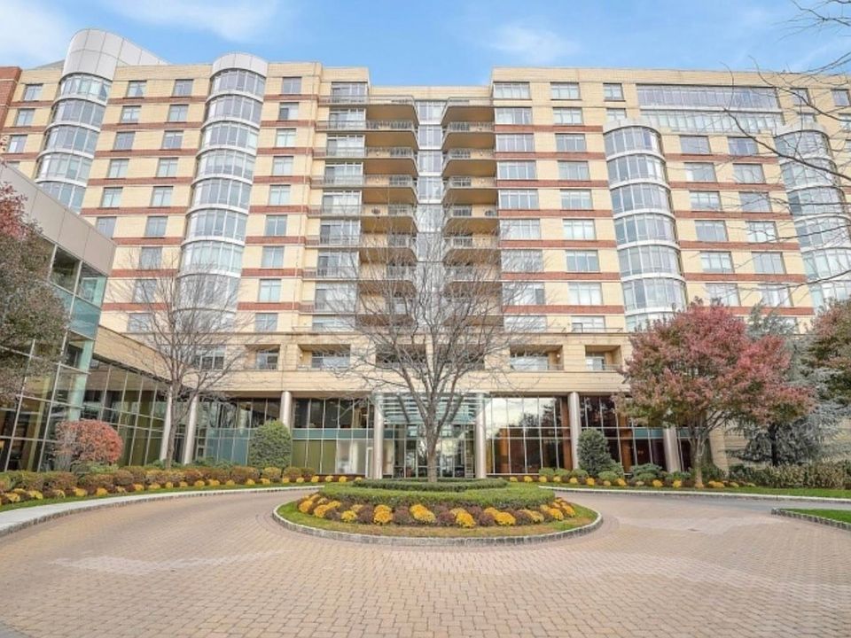 1st image of 8100 River Rd APT 209