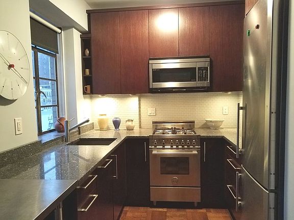 3rd image of 57 Montague St APT 10H