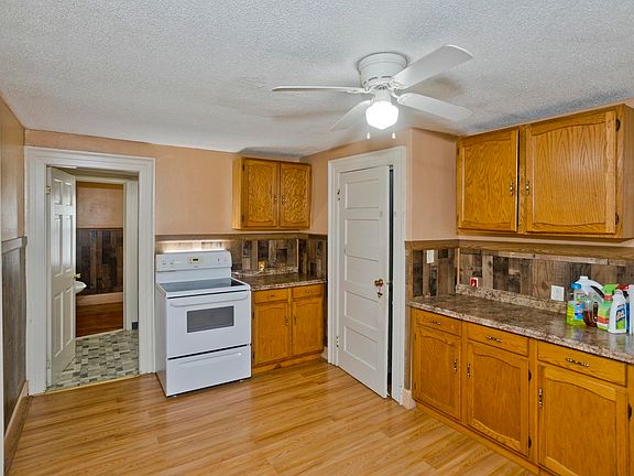 4th image of 86 Laurence St
