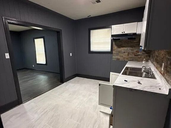 5th image of 3083 Radford Rd