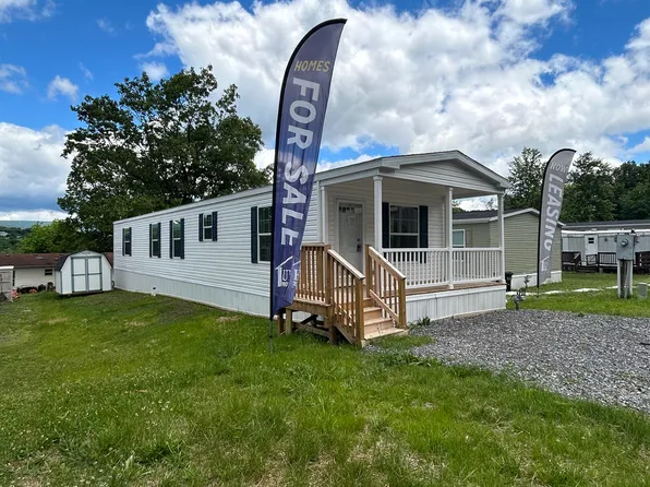 130 Winston Dr, Altoona, PA 16601