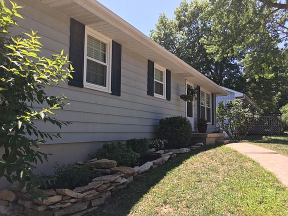 3rd image of 503 SE 20th St