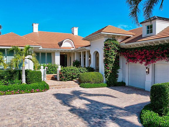 3rd image of 2865 SE Dune Dr