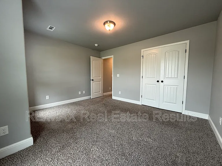 700 Gala Cir — Photo 16