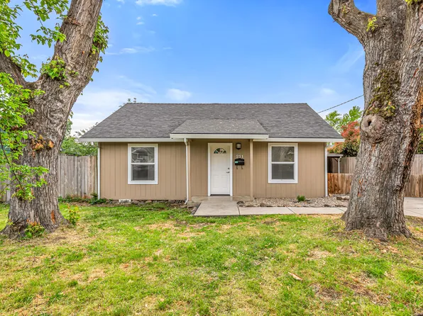211 Elm St, Medford, OR 97501