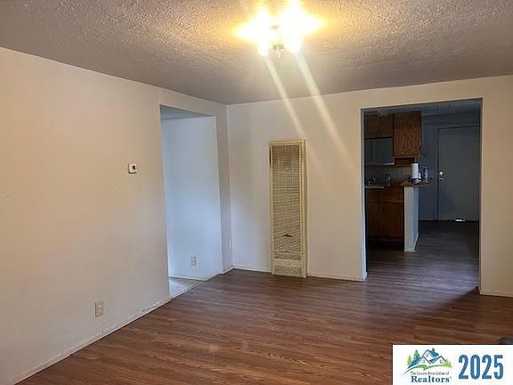 3rd image of 515 N Weatherlow St