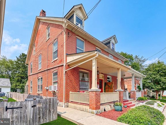 4th image of 22 Miller St