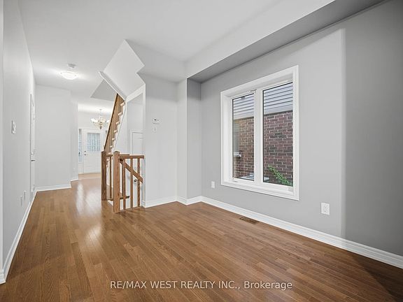 4th image of 137 Echovalley Dr