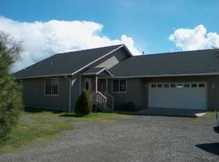 176 E Gregory Rd, Central Point, OR 97502