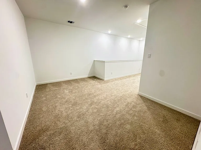 5720 Lakeview Dr — Photo 15