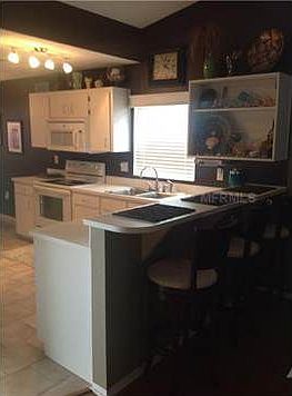 2nd image of 411 Saint Anns Dr