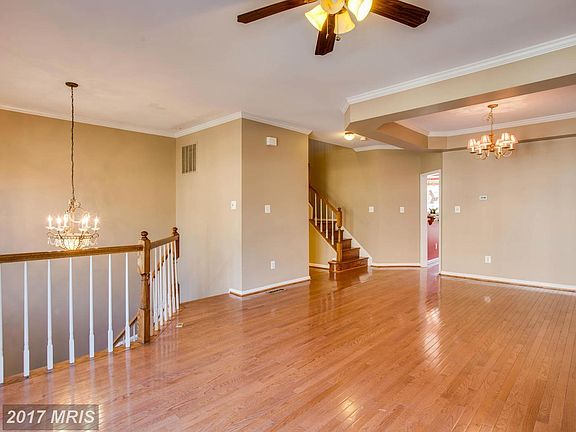 3rd image of 6605 Thurlton Dr
